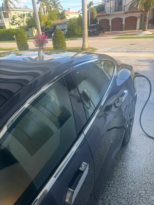 2020 Tesla Model S - Image 29 of 31