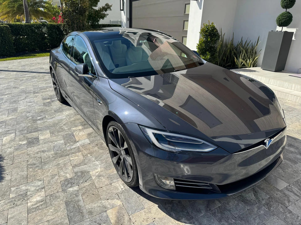 2020 Tesla Model S - Image 24 of 31