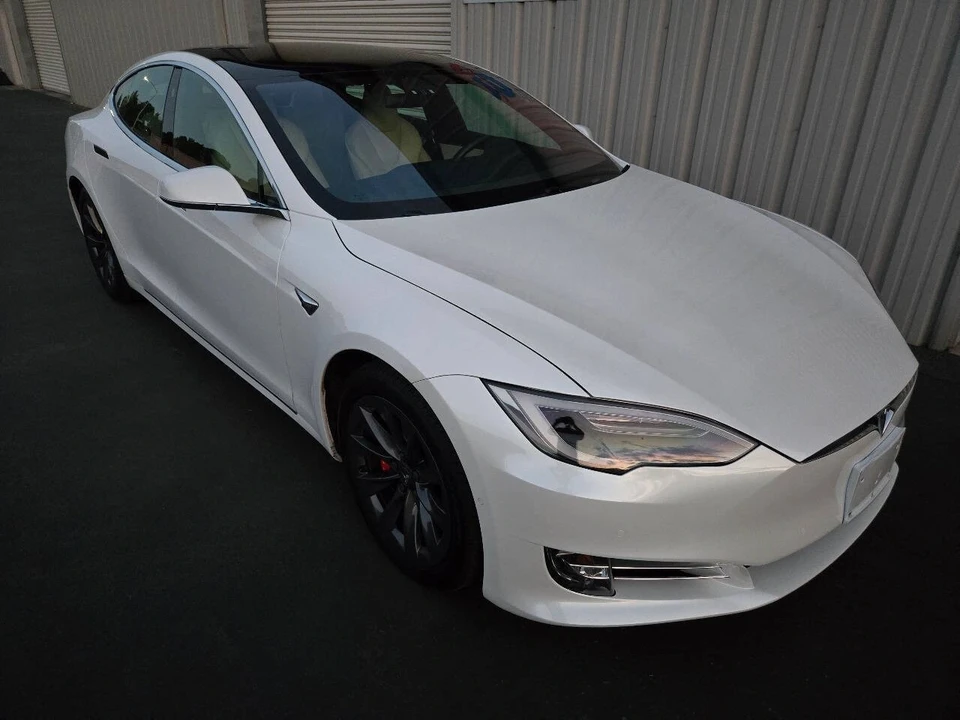 2020 Tesla Model S - Image 12 of 21