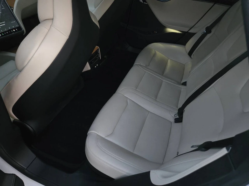 2020 Tesla Model S - Image 20 of 21
