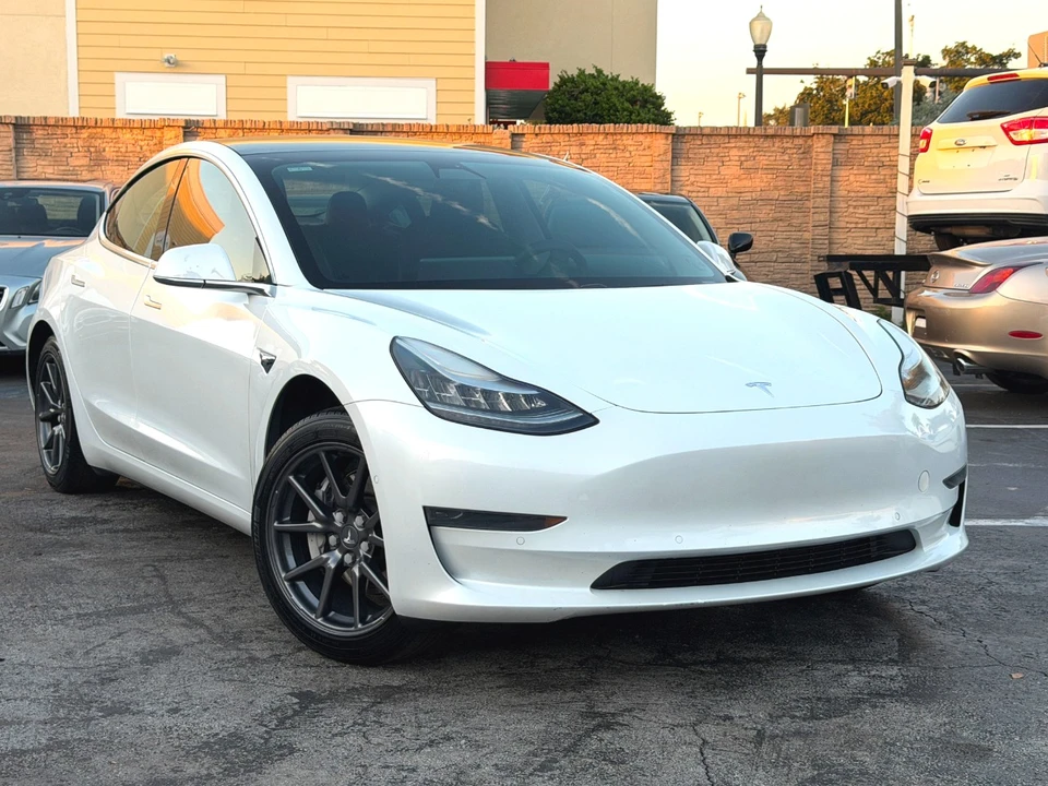2020 Tesla Model S - Image 6 of 21