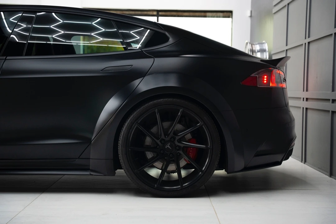 2020 Tesla Model S - Image 11 of 21