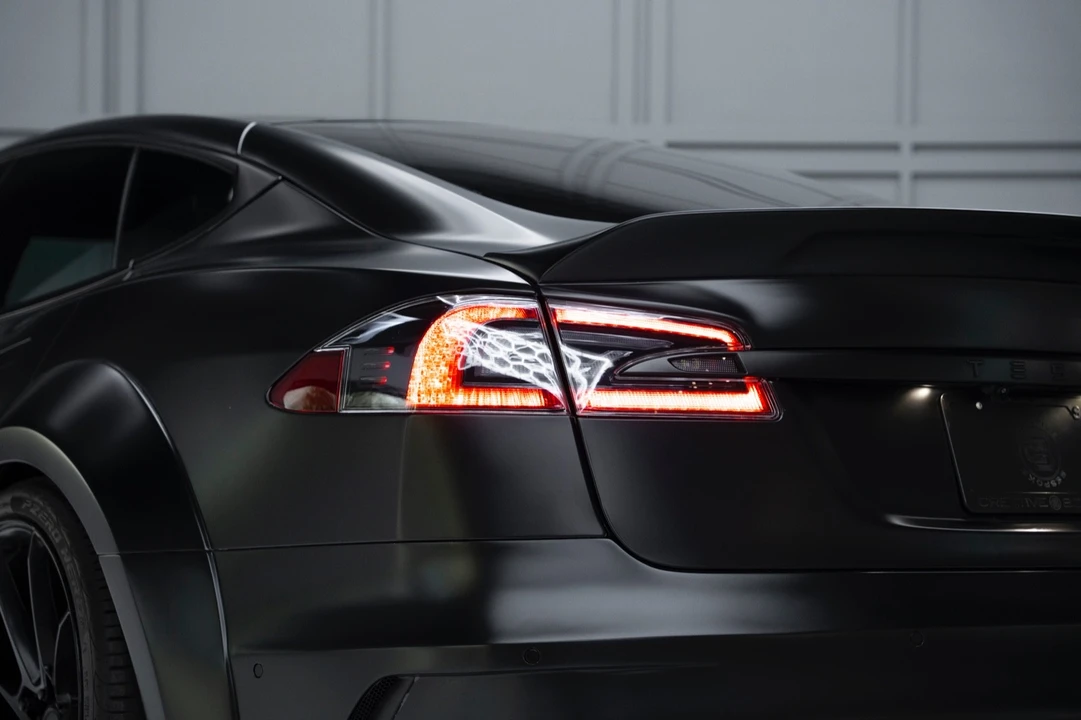 2020 Tesla Model S - Image 13 of 21