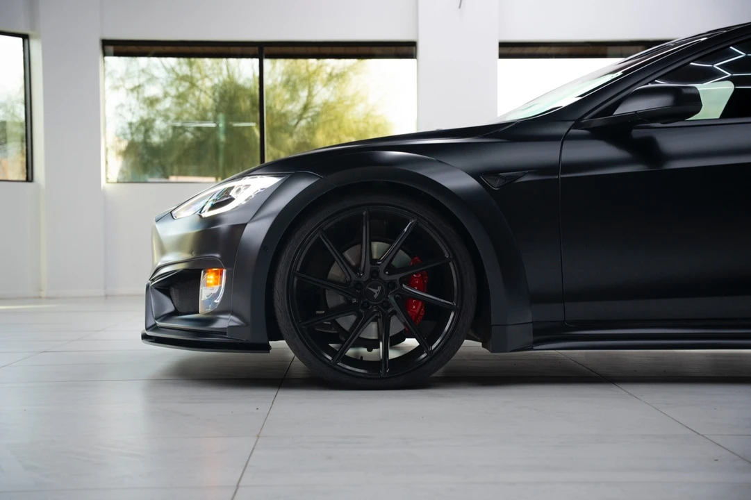 2020 Tesla Model S - Image 10 of 21
