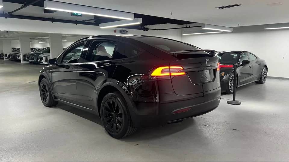 2020 Tesla Model X - Image 4 of 20