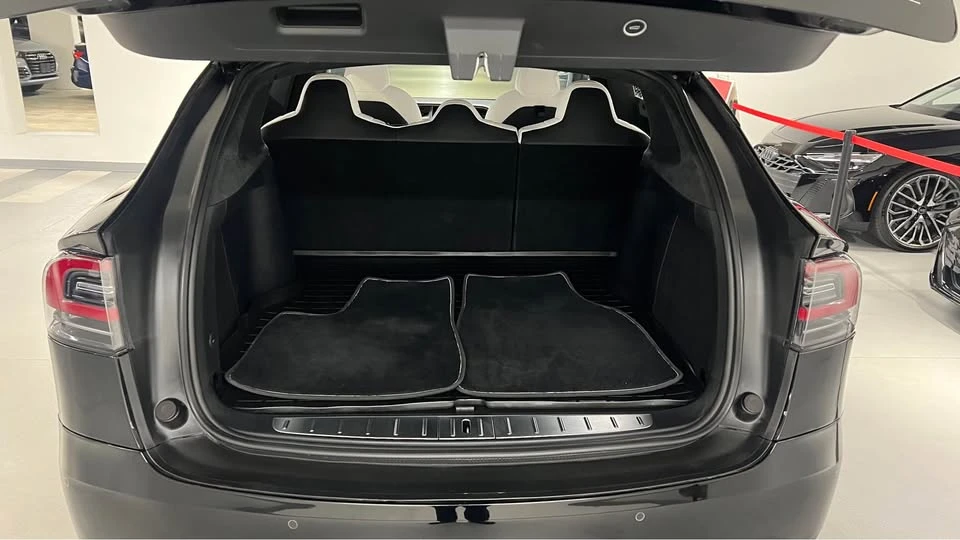 2020 Tesla Model X - Image 7 of 20