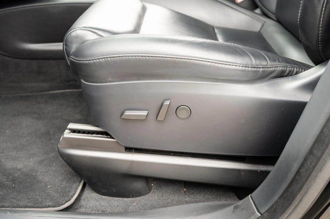 2020 Tesla Model X - Image 12 of 19