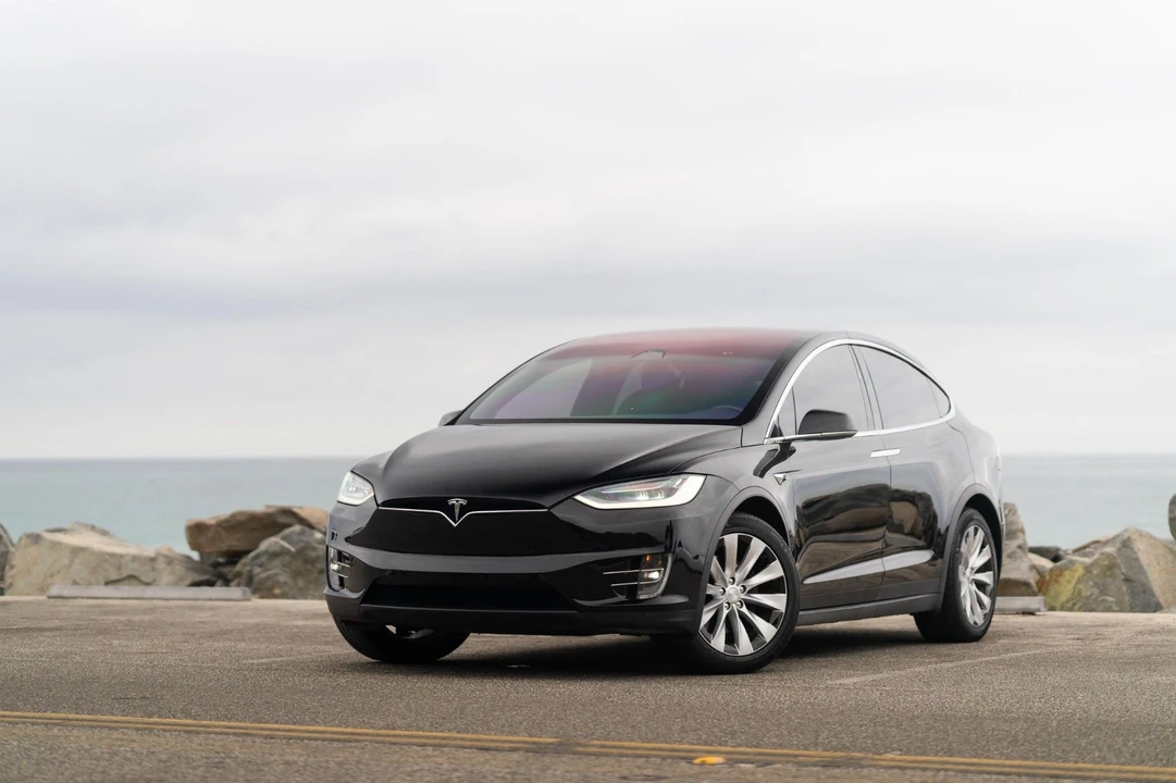 2020 Tesla Model X - Image 3 of 19