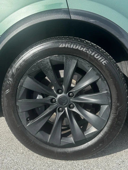 2020 Tesla Model X - Image 16 of 21