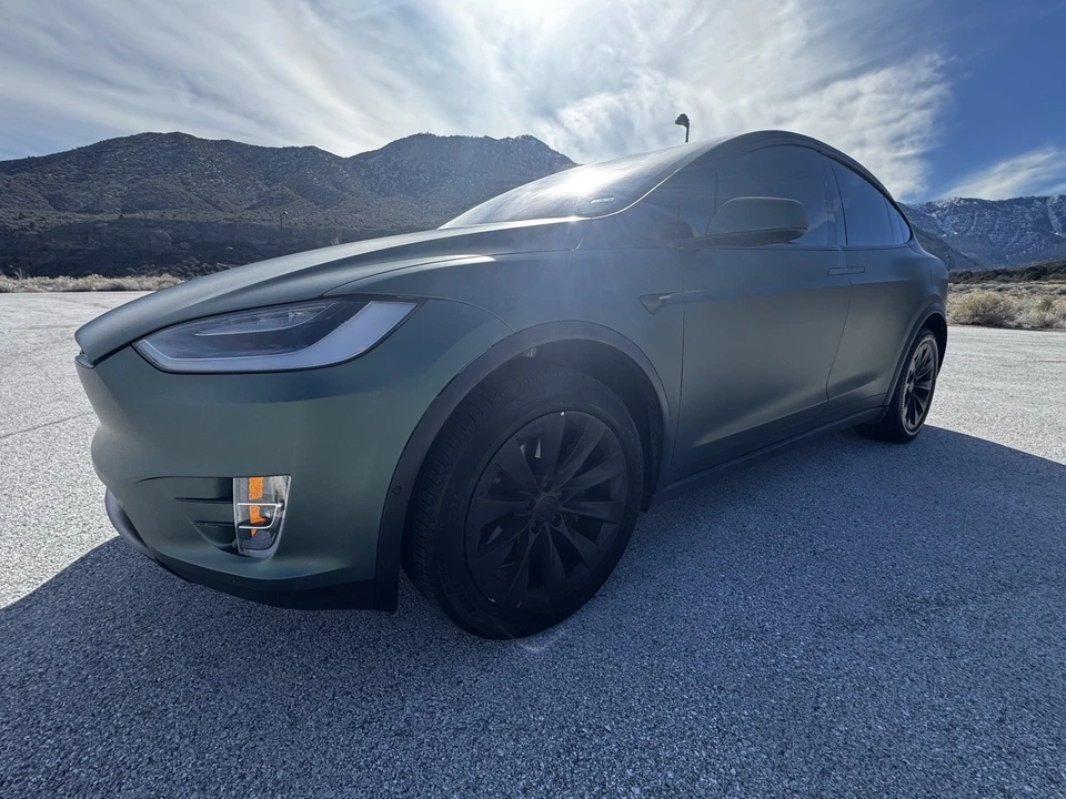 2020 Tesla Model X - Image 7 of 21
