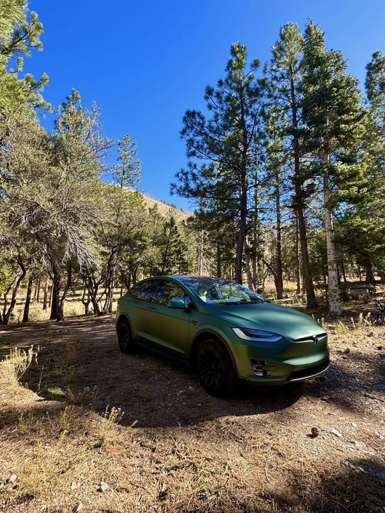 2020 Tesla Model X - Image 18 of 21