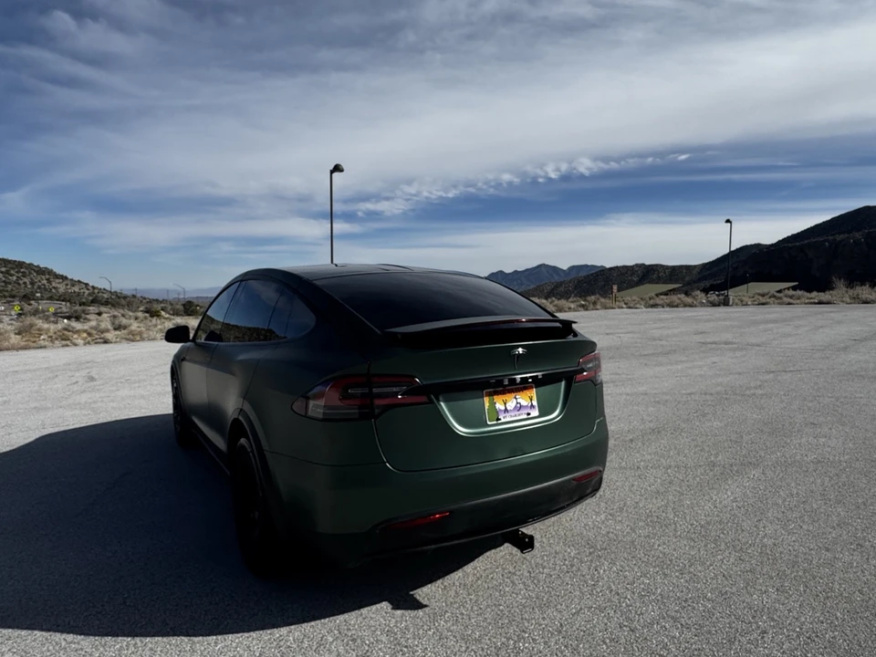 2020 Tesla Model X - Image 4 of 21