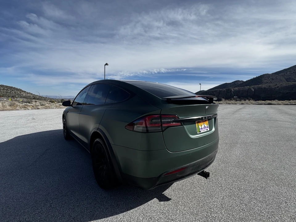 2020 Tesla Model X - Image 10 of 21