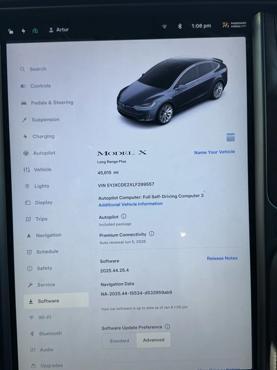 2020 Tesla Model X - Image 9 of 9