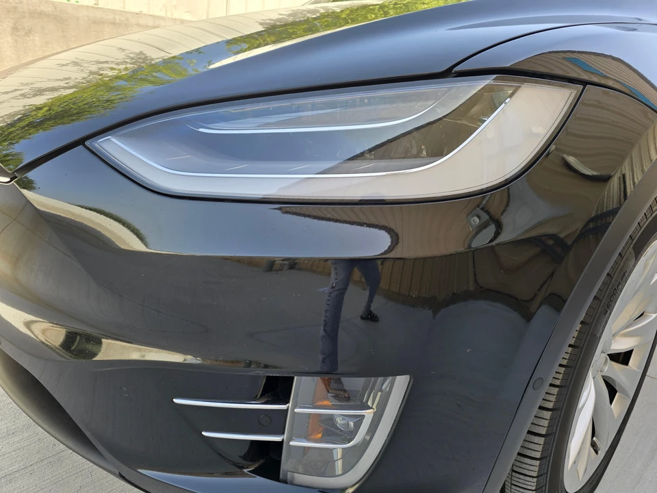 2020 Tesla Model X - Image 19 of 31