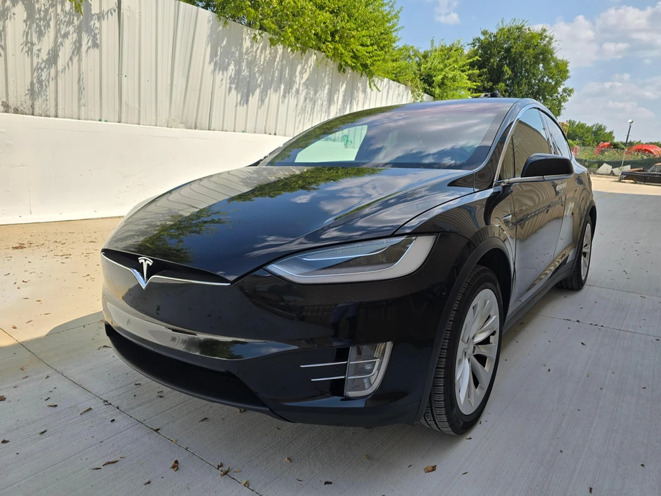 2020 Tesla Model X - Image 6 of 31