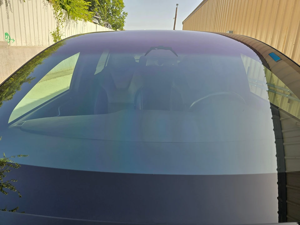 2020 Tesla Model X - Image 15 of 31