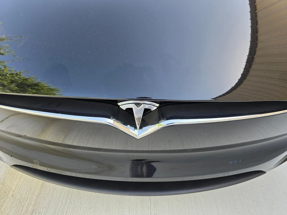 2020 Tesla Model X - Image 16 of 31