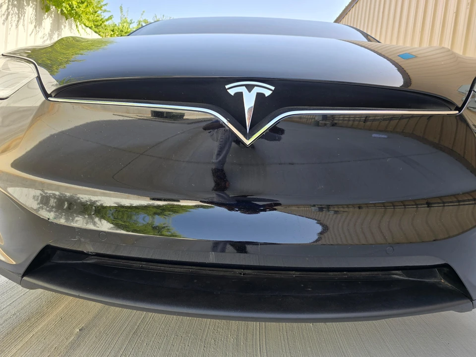 2020 Tesla Model X - Image 17 of 31
