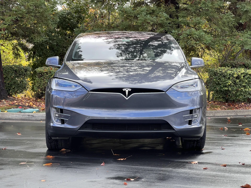 2020 Tesla Model X - Image 6 of 31