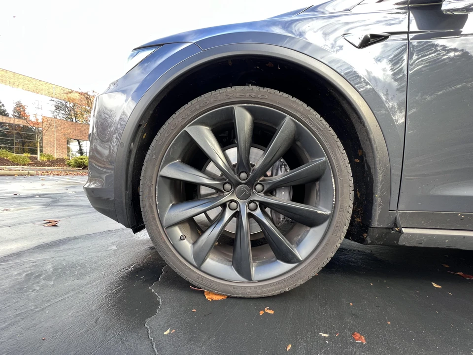 2020 Tesla Model X - Image 20 of 31