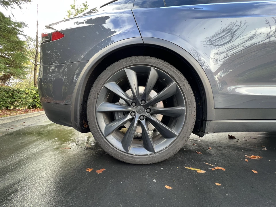2020 Tesla Model X - Image 22 of 31
