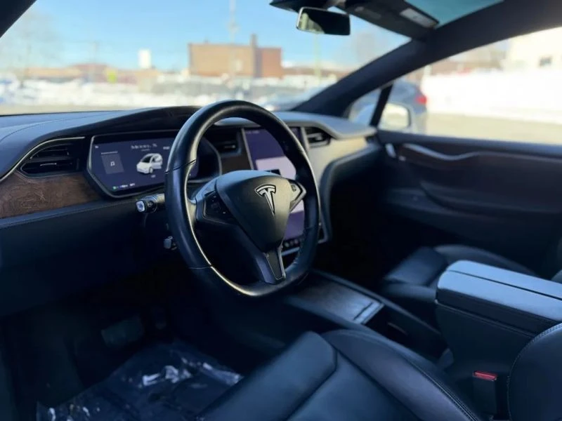 2020 Tesla Model X - Image 10 of 12