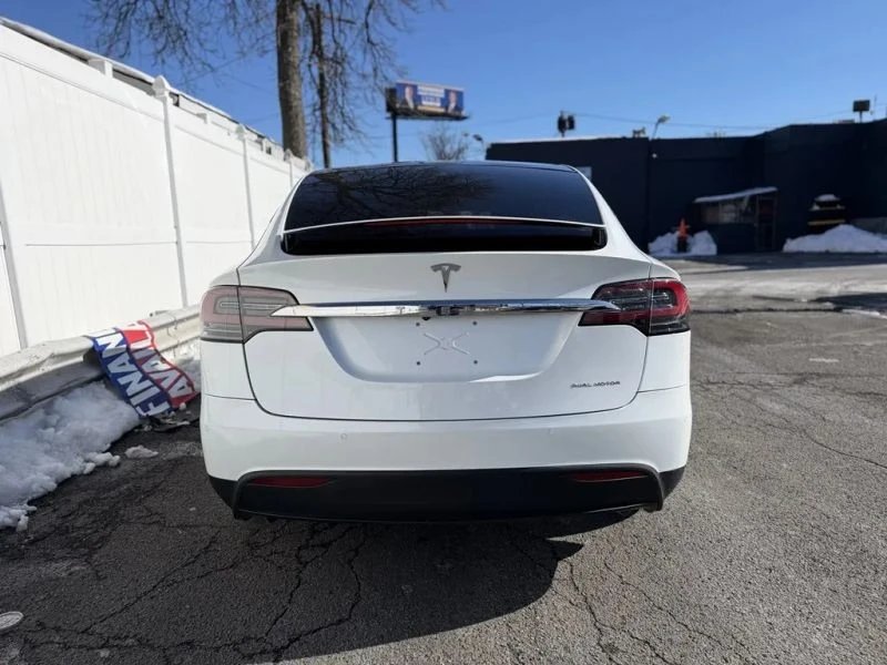 2020 Tesla Model X - Image 6 of 12