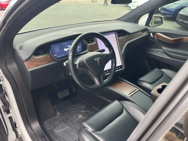 2020 Tesla Model X - Image 12 of 21