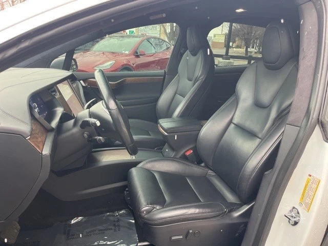 2020 Tesla Model X - Image 13 of 21