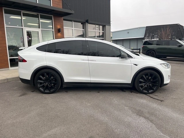 2020 Tesla Model X - Image 8 of 21