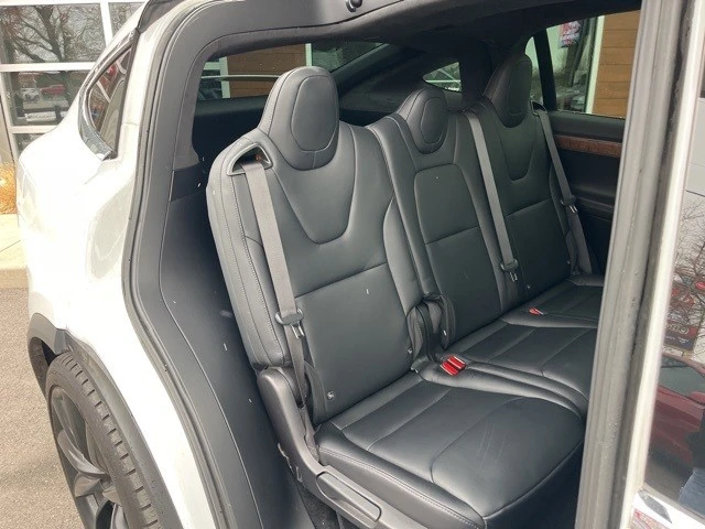 2020 Tesla Model X - Image 20 of 21