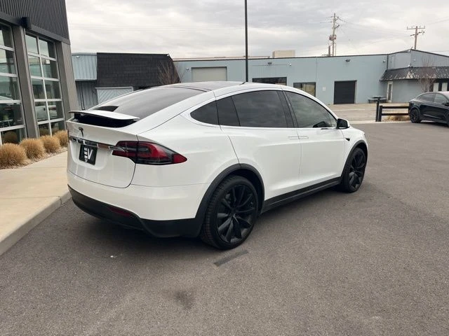 2020 Tesla Model X - Image 7 of 21