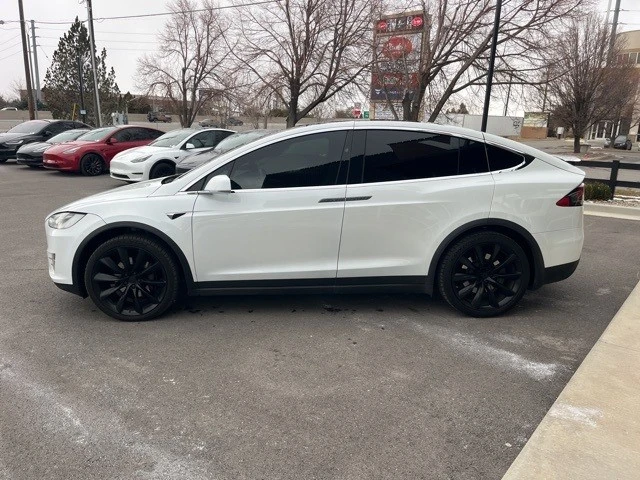 2020 Tesla Model X - Image 4 of 21