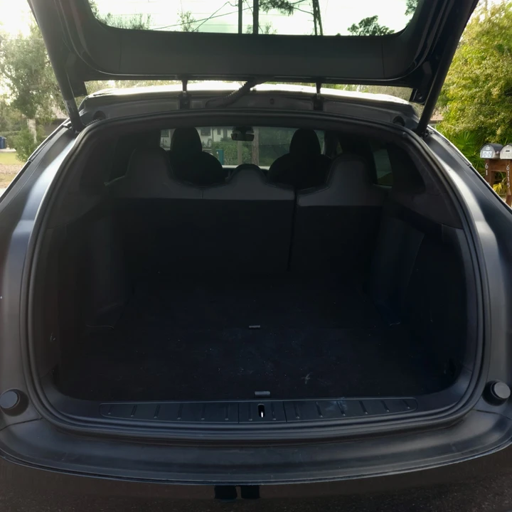 2020 Tesla Model X - Image 10 of 16