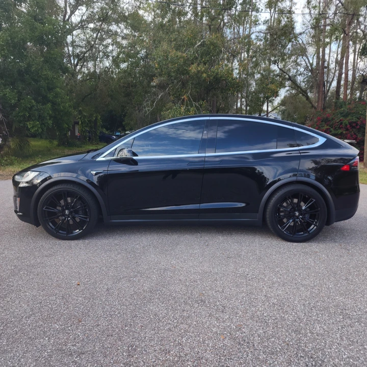 2020 Tesla Model X - Image 5 of 16