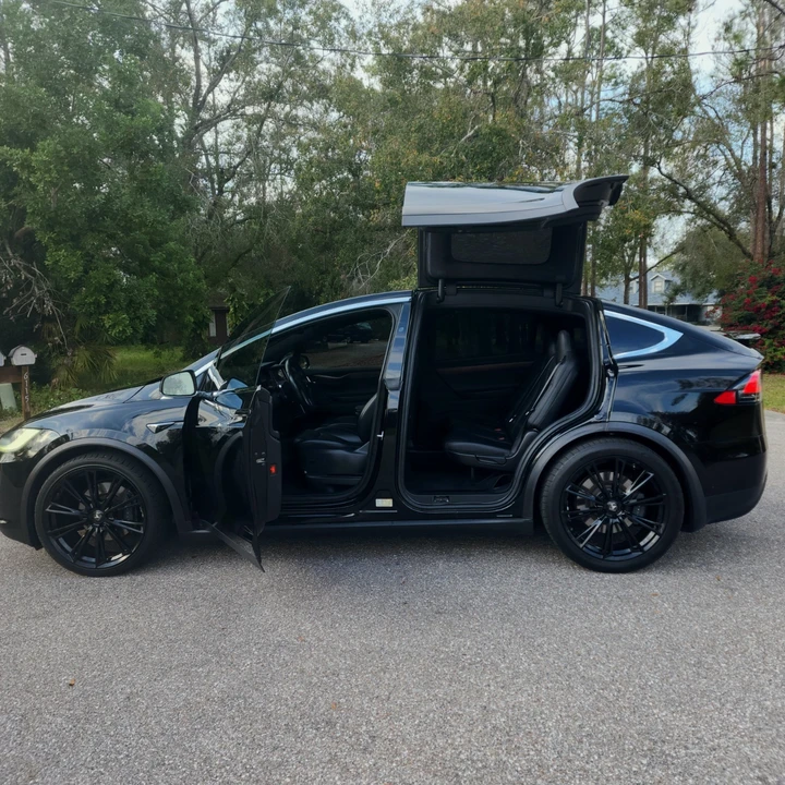 2020 Tesla Model X - Image 6 of 16