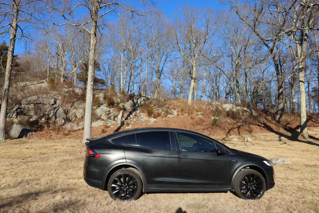2020 Tesla Model X - Image 24 of 31