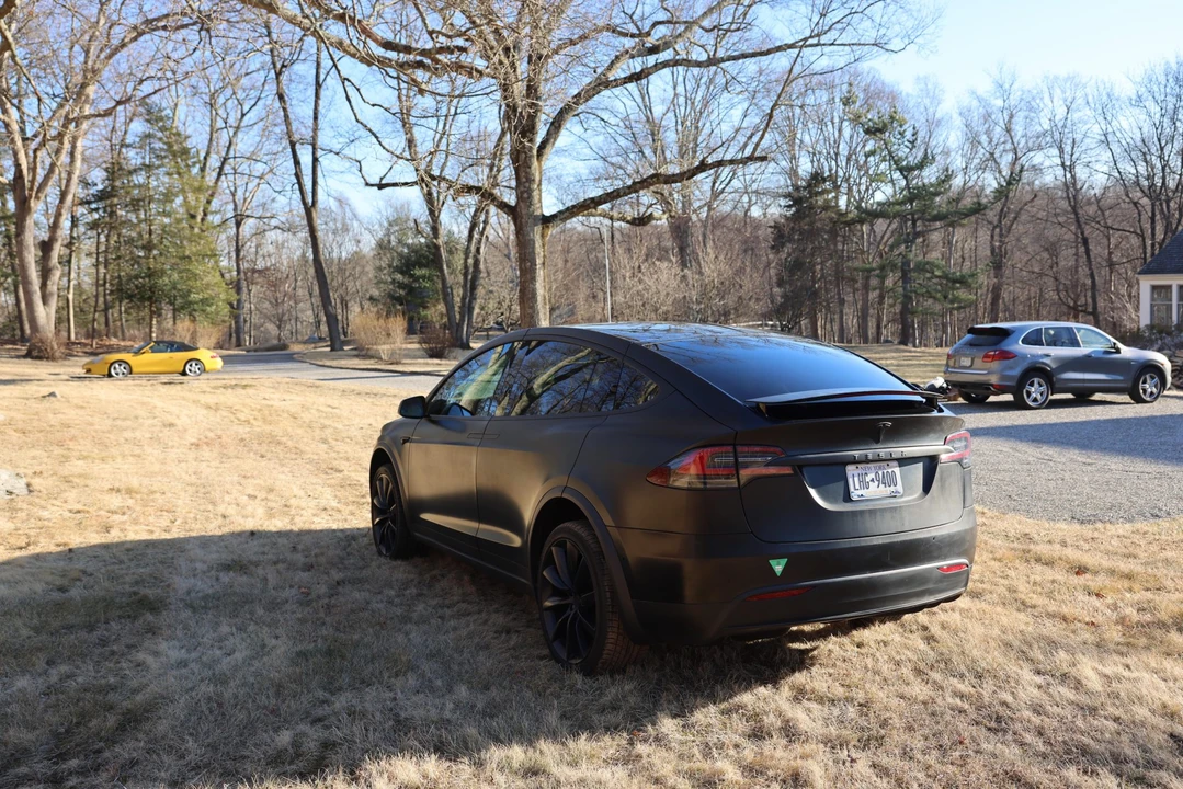 2020 Tesla Model X - Image 31 of 31
