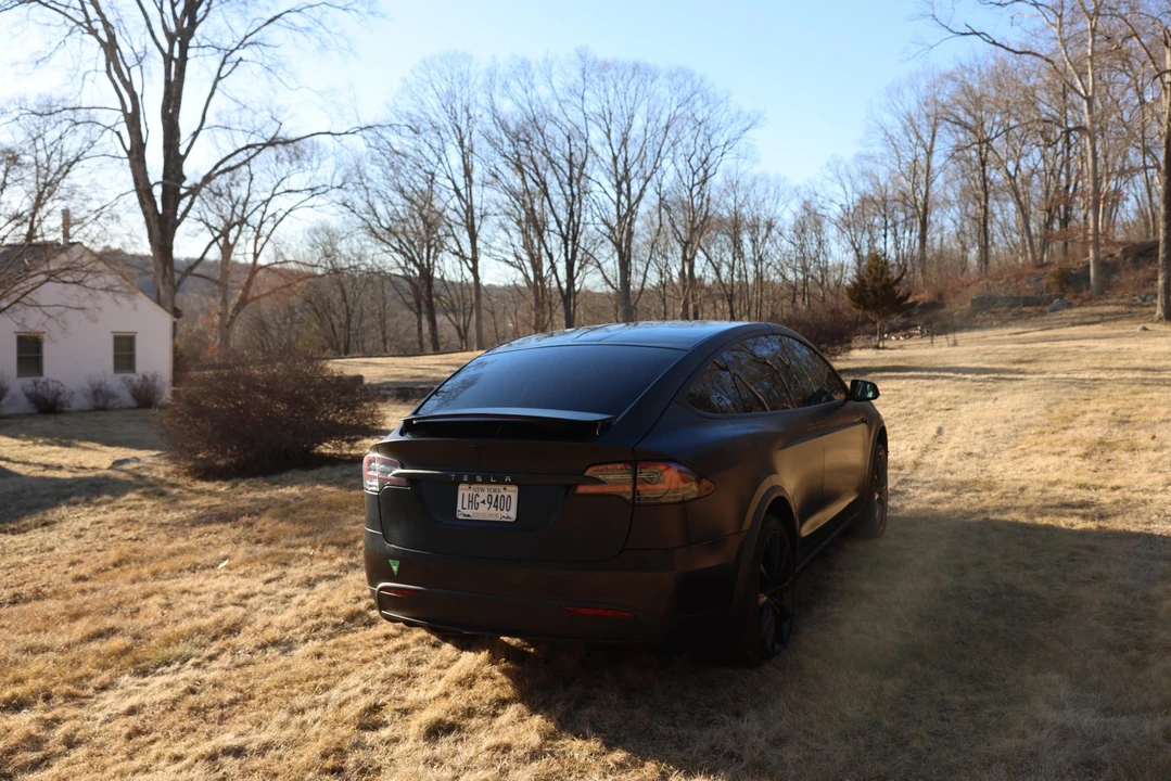2020 Tesla Model X - Image 27 of 31
