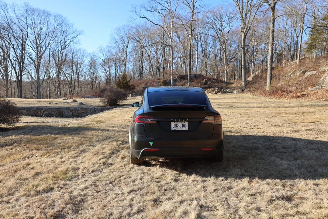 2020 Tesla Model X - Image 29 of 31