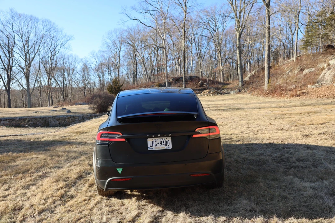 2020 Tesla Model X - Image 30 of 31
