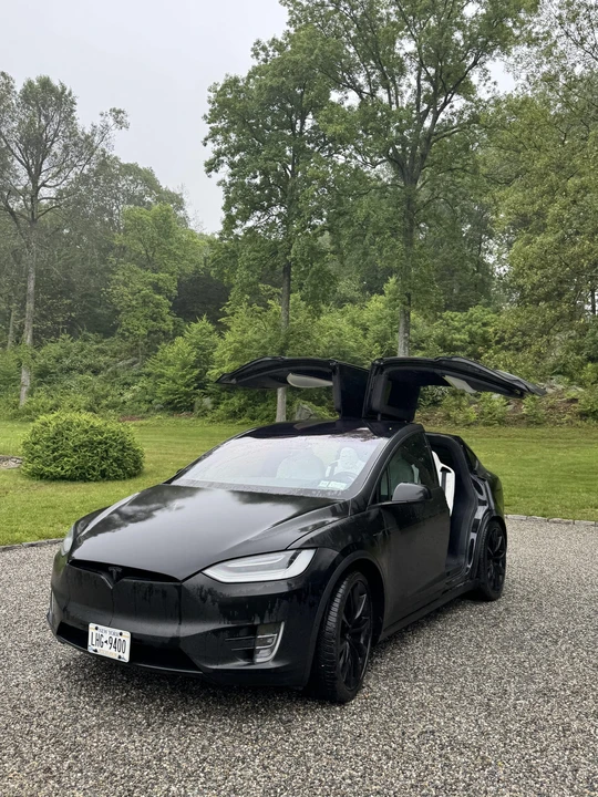 2020 Tesla Model X - Image 3 of 31