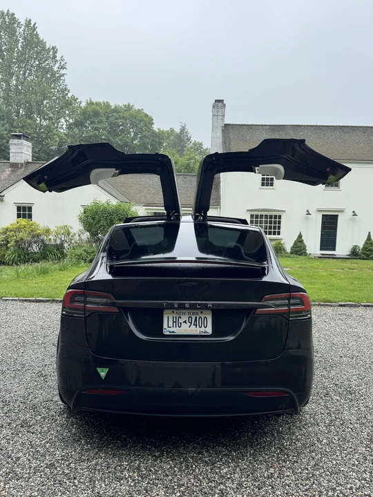 2020 Tesla Model X - Image 12 of 31