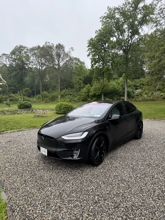 2020 Tesla Model X - Image 2 of 31