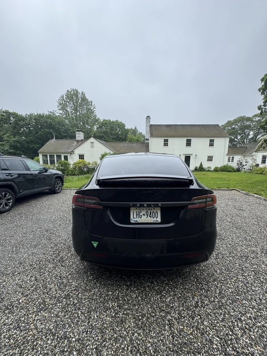 2020 Tesla Model X - Image 11 of 31