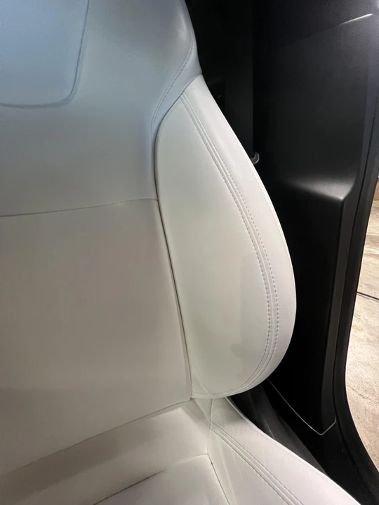 2020 Tesla Model X - Image 29 of 31