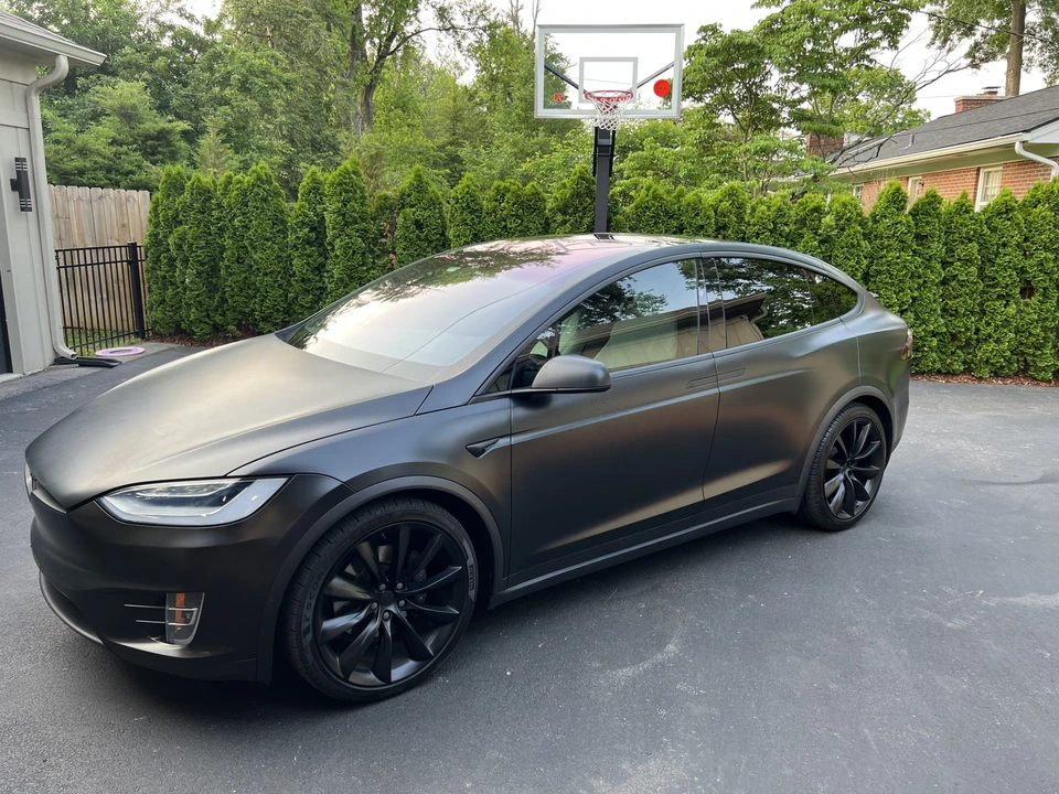 2020 Tesla Model X - Image 5 of 31