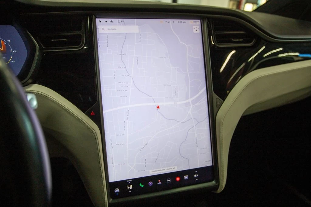 2020 Tesla Model X - Image 8 of 11