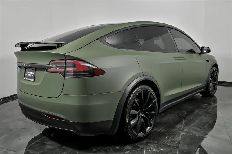 2020 Tesla Model X - Image 10 of 12